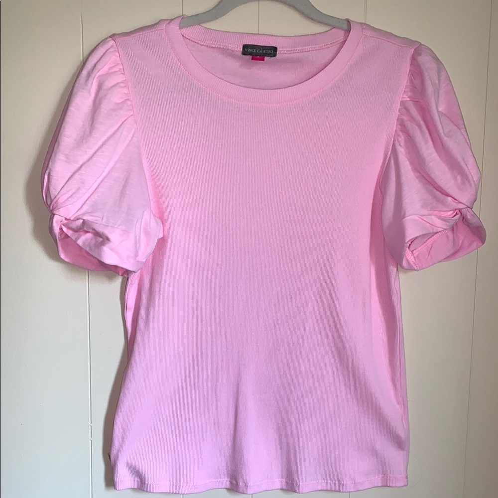 Vince Camuto Light Pink Short Sleeve Top Ribbed Bodice Notted Sleeve